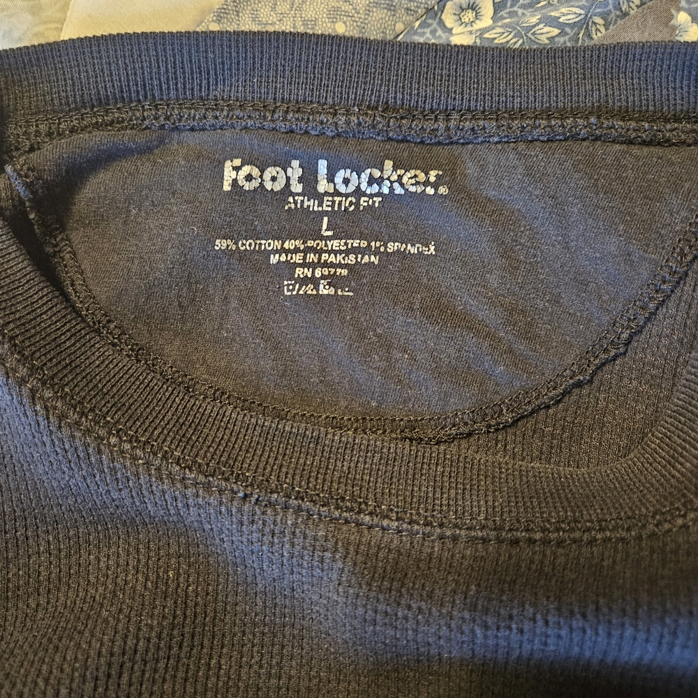 Black Long-Sleeve Thermal Crewneck Shirt - Unbranded - Picture 3 of 4